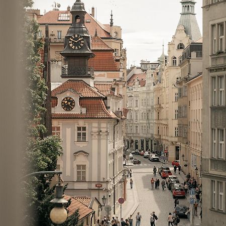 Central Apartments Parizska Praag Buitenkant foto